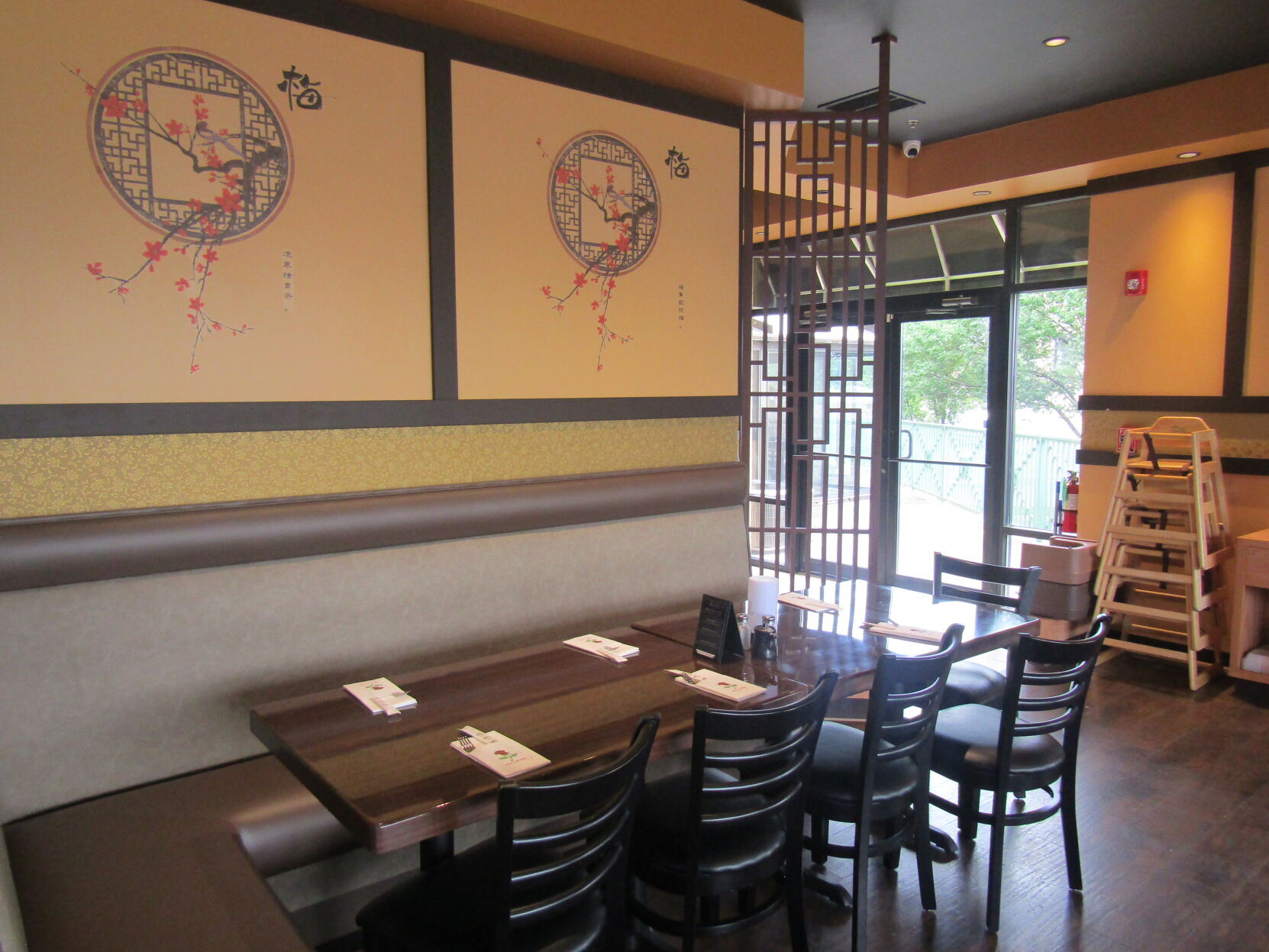 Full sushi bar